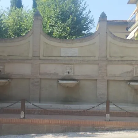 La Fonte Di San Francesco 아파트 *
